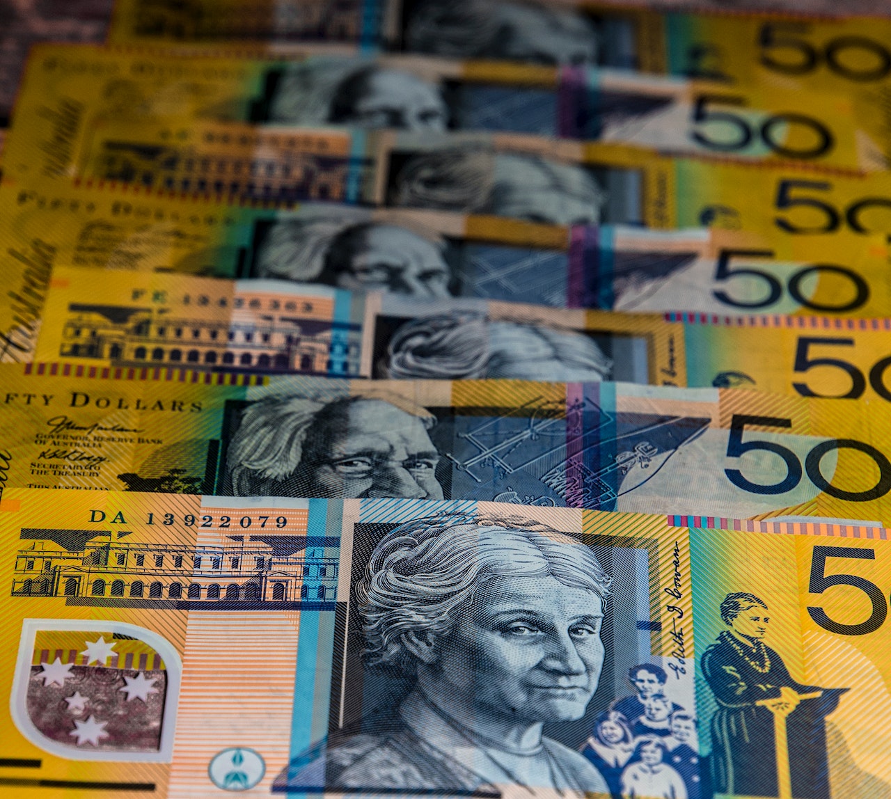 Australian $50 note. Spousal maintenance Australia. 